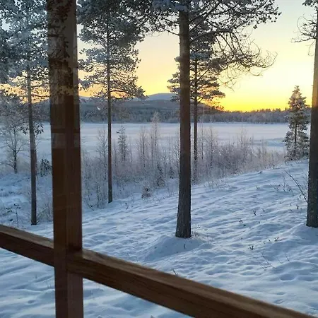 Chalet Ruska 2, Yllaes, Aekaeslompolo, Lapland - Log With And Fell Scenery Äkäslompolo