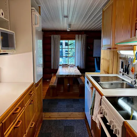 Chalé Ruska 2, Yllaes, Aekaeslompolo, Lapland - Log With And Fell Scenery Äkäslompolo